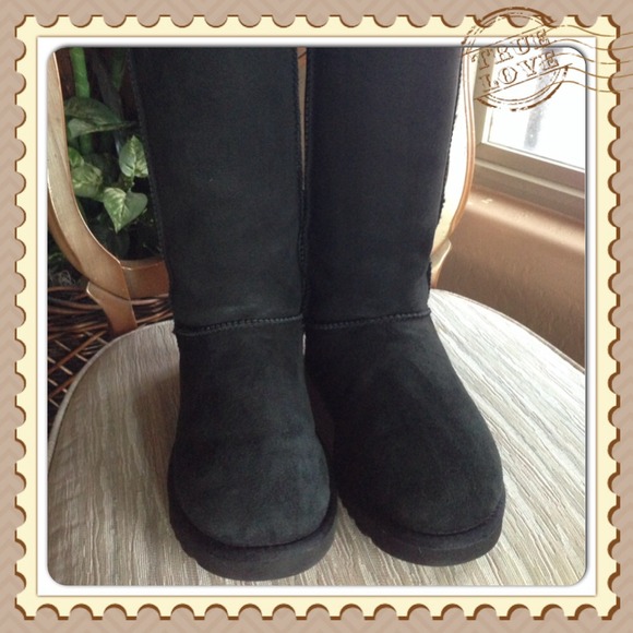 💰💰💰SOLD ON EBAY💰💰💰Authentic Ugg Boots - Picture 4 of 4