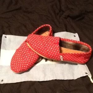 Toms size 8
