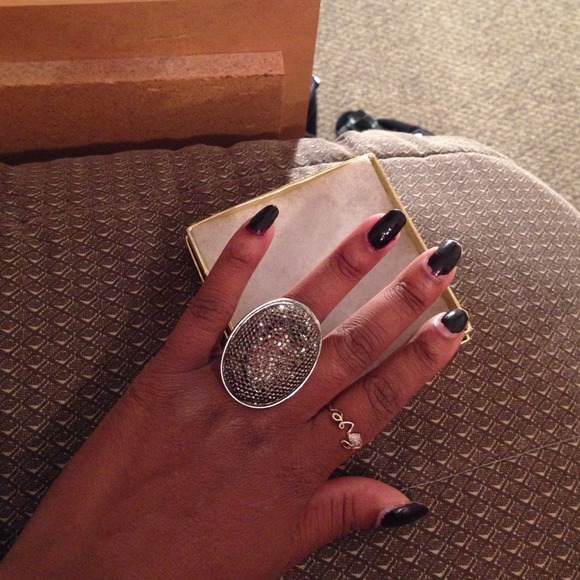 Ring - Picture 2 of 2