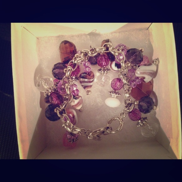 Purple bracelet - Picture 1 of 2