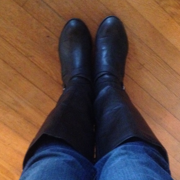 🚫SOLD🚫Black buckle boots - Picture 4 of 4