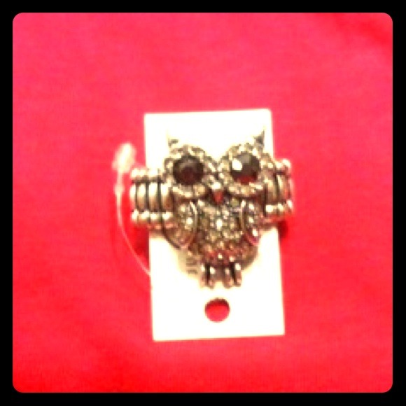Gorgeous Stretch Owl Ring