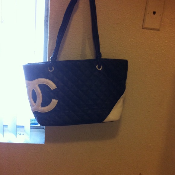 Bag - Picture 2 of 2