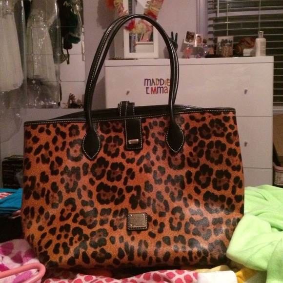Authentic Dooney and bourke great shape