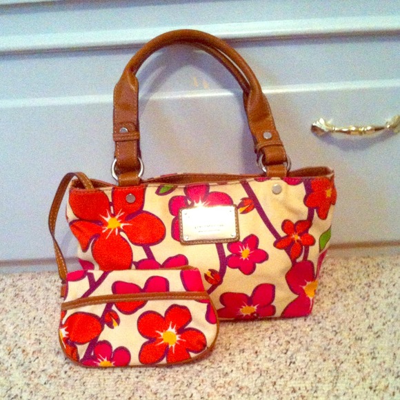 ⛔️SOLD⛔️🌺 Liz Claiborne Floral Handbag