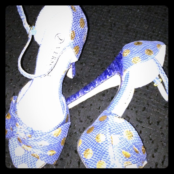 Blue polka dot shoes