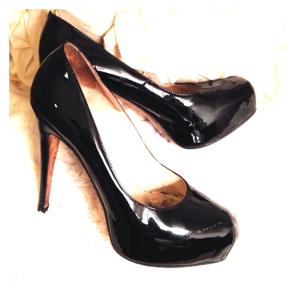 Brian Atwood Maniac Pumps