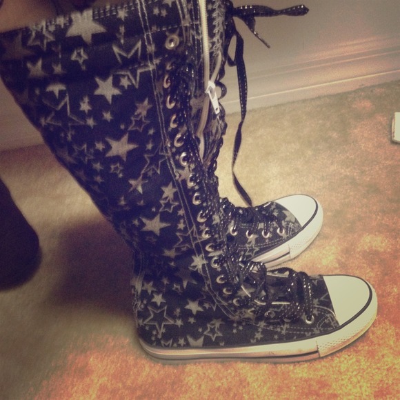 Blk w.stars lace ups never worn in the box still