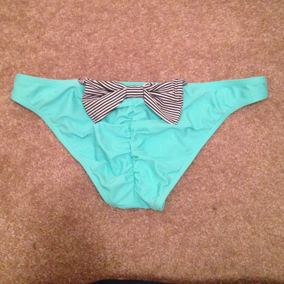 Back bow Bikini bottoms