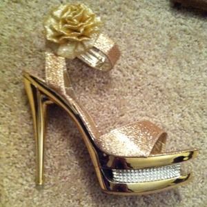 New gold heels
