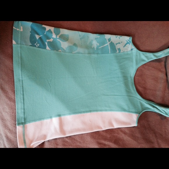 Lulu tank 🎈🎈price drop