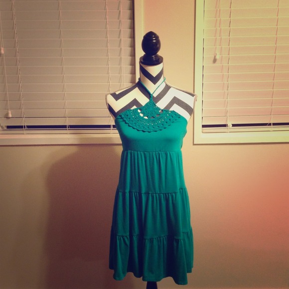 ⚡️️SOLD⚡️BT - green dress with crochet detail L