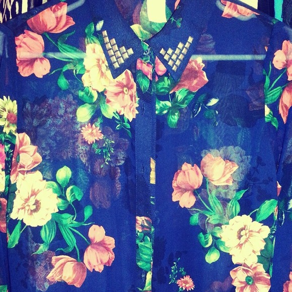 Floral - Picture 2 of 3