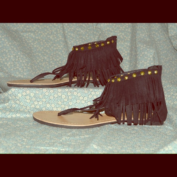 🌸On Hold Mor_alee🌸Fringe Sandals