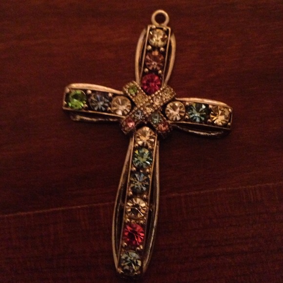 Silver cross pendant