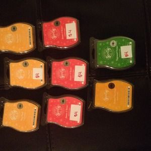 8 Scentsy bars + plug-in reserved!!