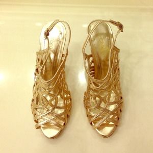 Bcbg generation gold heels