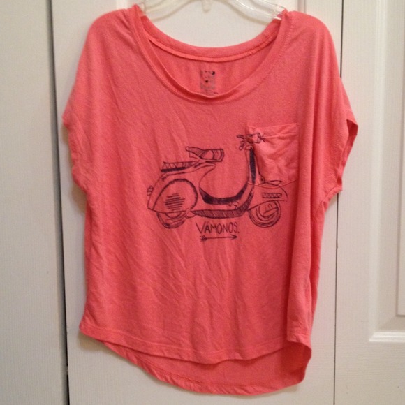 baggy coral t-shirt 🌸