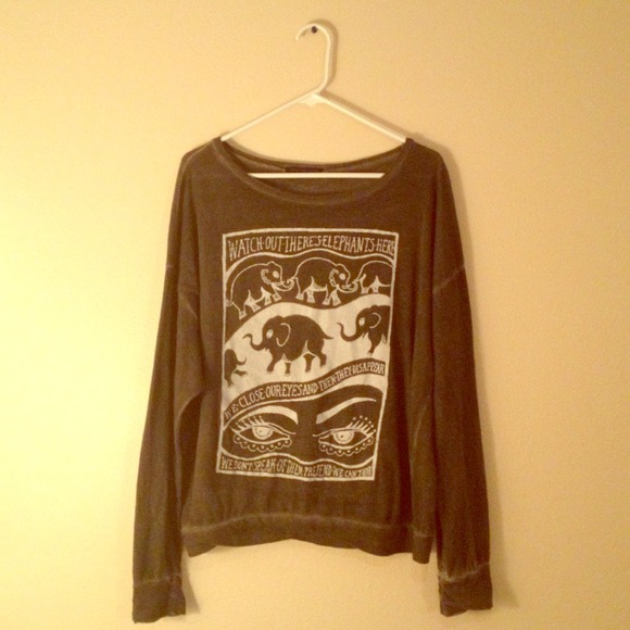 Brandy Melville Samantha Elephant Top