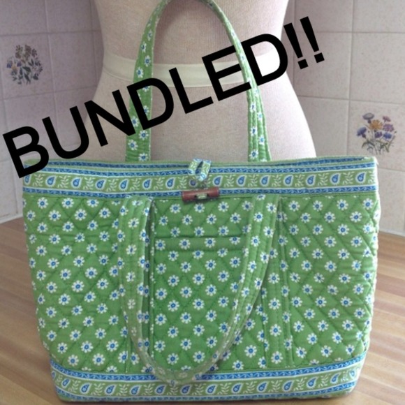 🔴SOLD!!🔴Vera Bradley Tote Granny Apple Green
