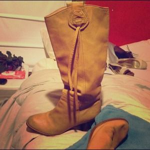 RESERVED COACH FOR BTELLEZ12