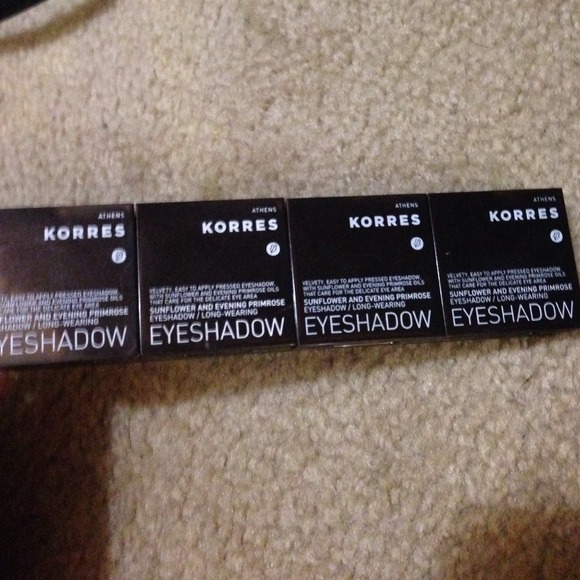 Korres shadows