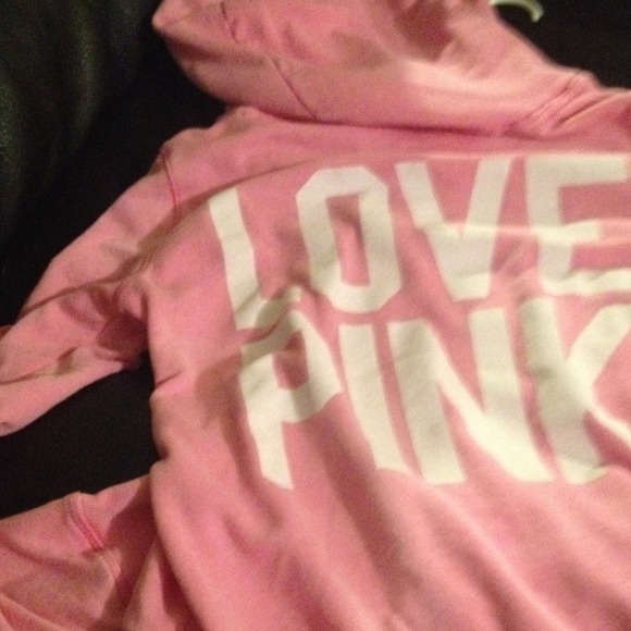 Vs pink hoodie . In wonderful condition. - Picture 2 of 4