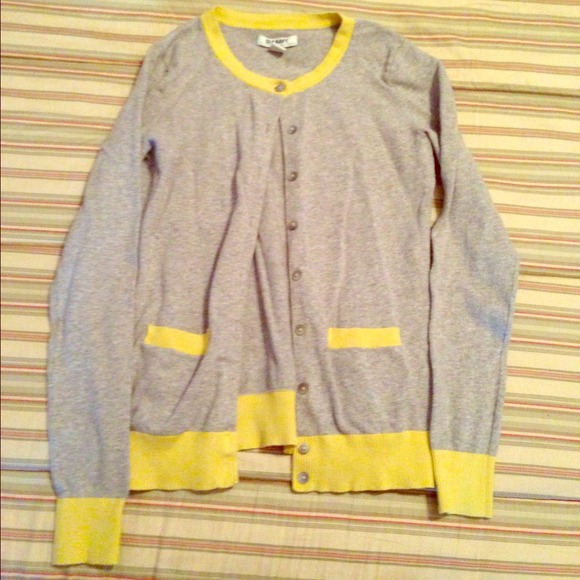 Old Navy cardigan! - Picture 1 of 3