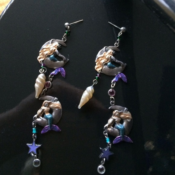 Lucy Issacs vintage earrings