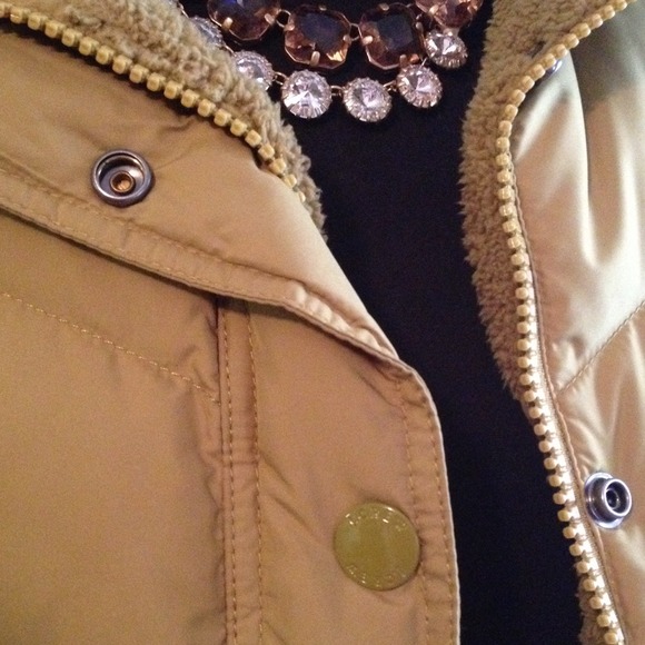 πππHOST PICK! πππ**FLASH SALE **J. Crew Vest - Picture 3 of 4