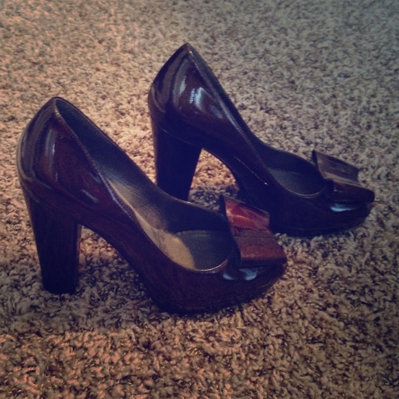 Only worn 3 times!! Super comfy 💕