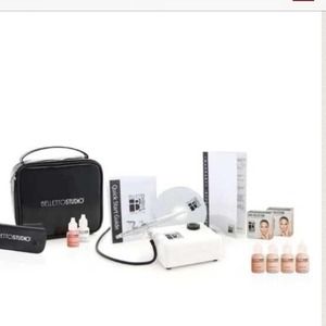 BellettoStudio Airbrush makeup