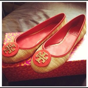AUTHENTIC Tory Burch Flats *ON HOLD*