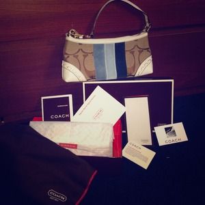 RDUCD Sm Coach bag white leather trim/blue suede