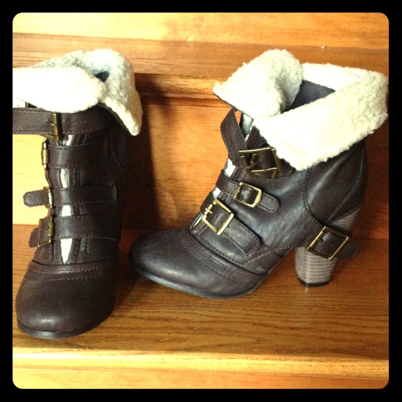 Guess Boots - ‼️REDUCED‼️ GUESS brand brown boots