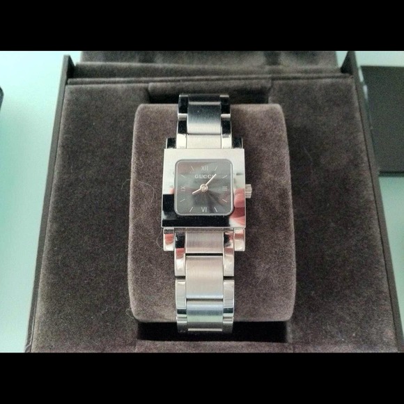 Gucci Watch - Picture 2 of 3