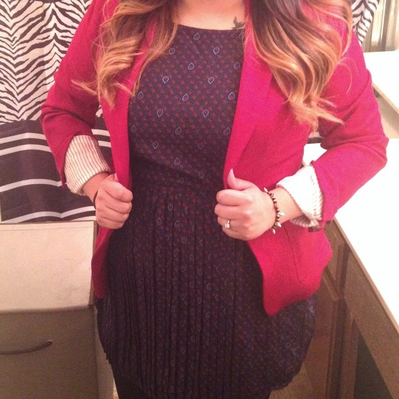 🚫SOLD💋Red Forever21 Blazer