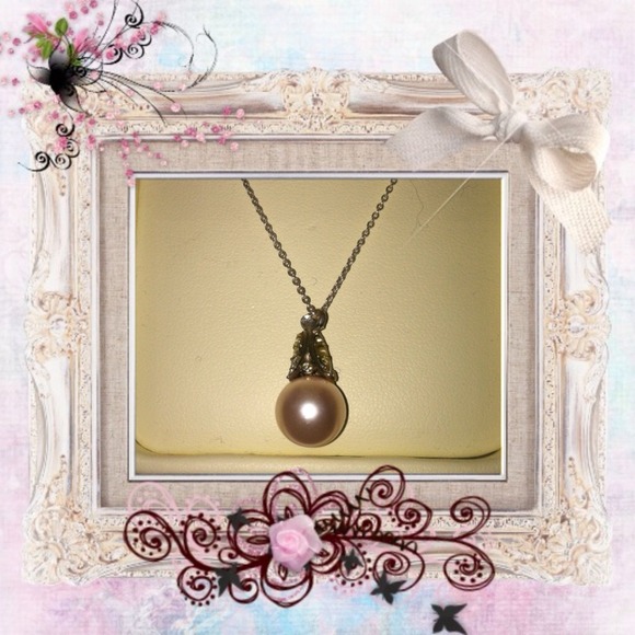 🌸 SOLD🌸Pink pearl with Rhinestones🌸🌸