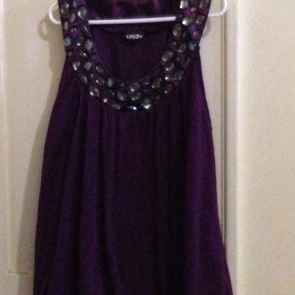 Crystals decorated purple sleeveless blouse