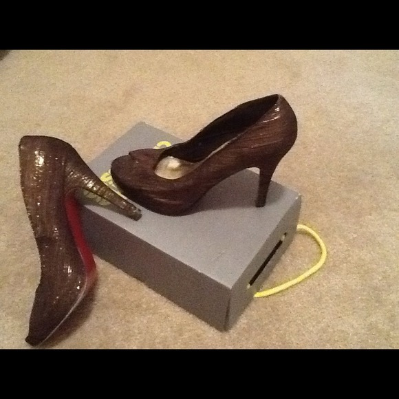 Stilettos, dark brown with gold flakes - Picture 2 of 4