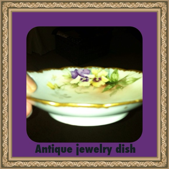 🌸SOLD IN BUNDLE🌸Vintage (1895) Jewelry Dish🌸🌸