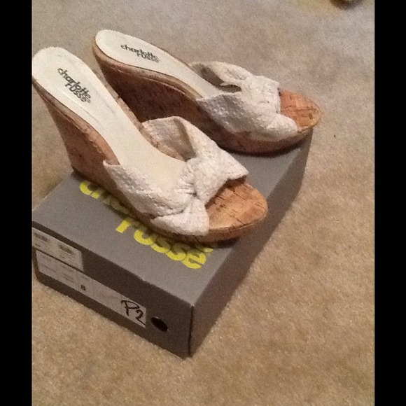 White Wedges - Picture 3 of 3