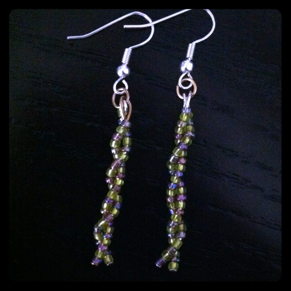 Green and purple twist earrings💚💜