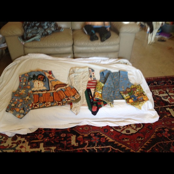 Vests - Picture 2 of 2