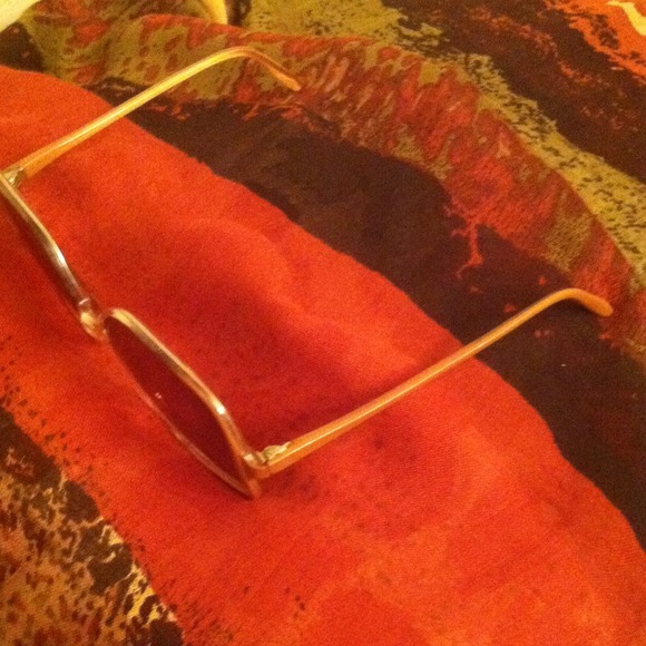 🎉HP2X🎉 Retro Tan Oversized Sunglasses - Picture 2 of 4