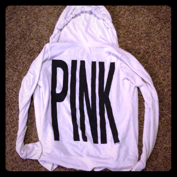 SOLD IN BUNDLE ❌❌Victoria's Secret Zip Up