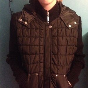 Ashely black vest/hoodie
