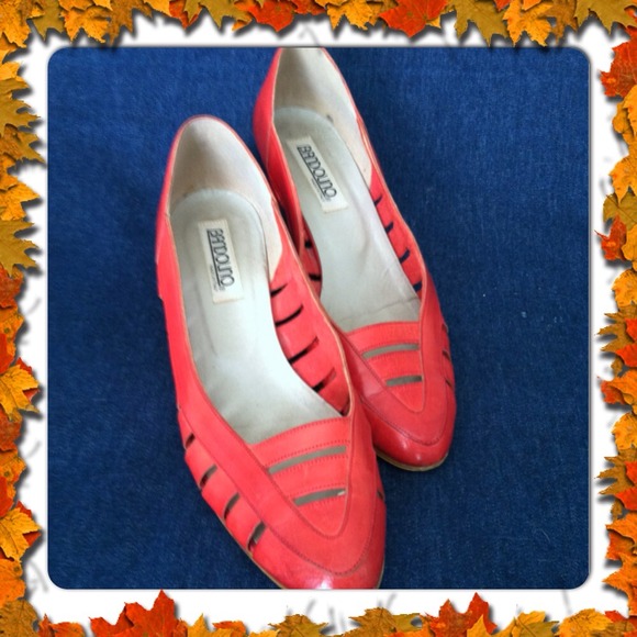 Bandolino Red Leather Vintage wedges Size 7N