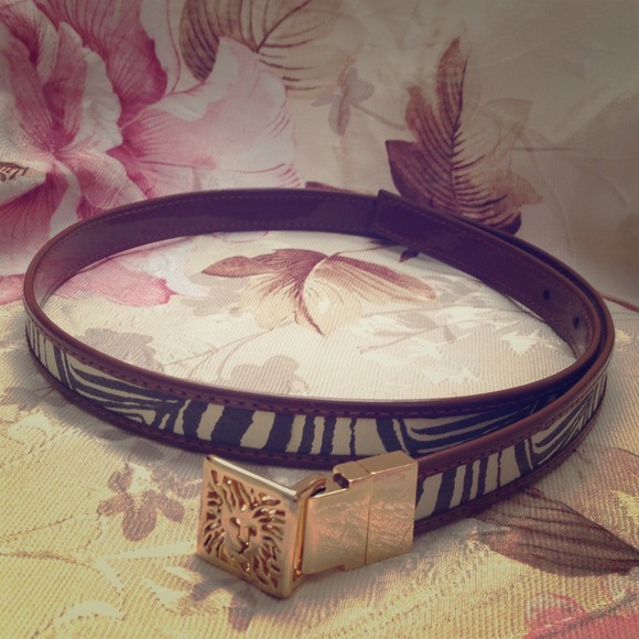 Double sides Anne Klein Belt.