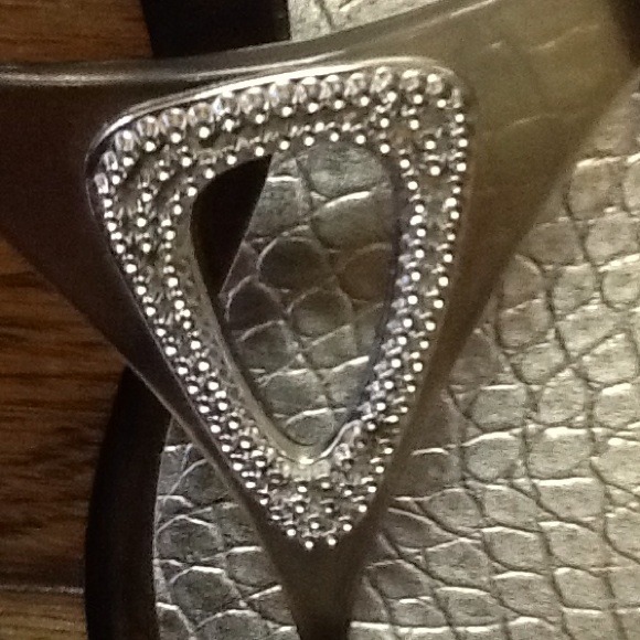 Floppy flops - Picture 3 of 3